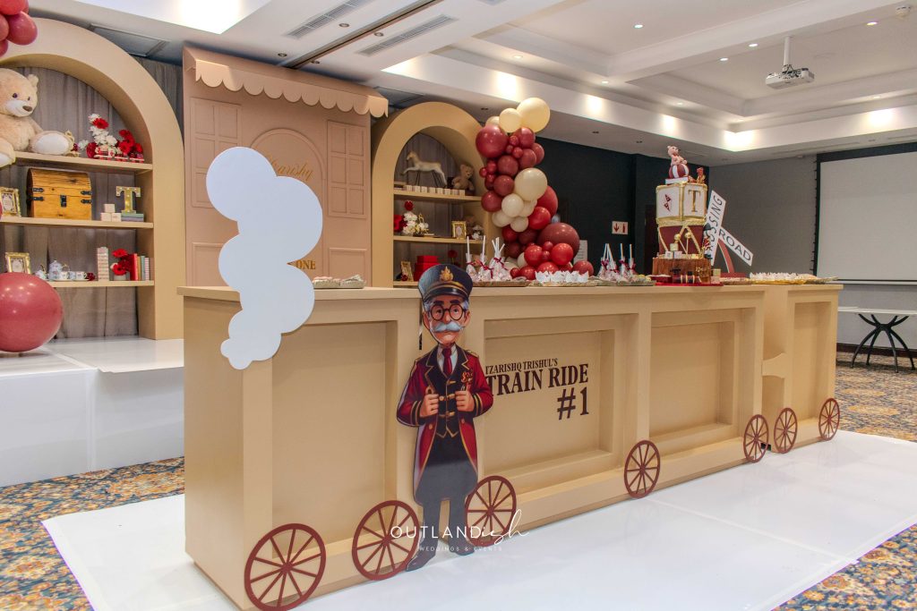 Train table cake at Luxury Toy Store Birthday